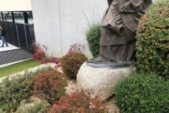 Colegio-estatua